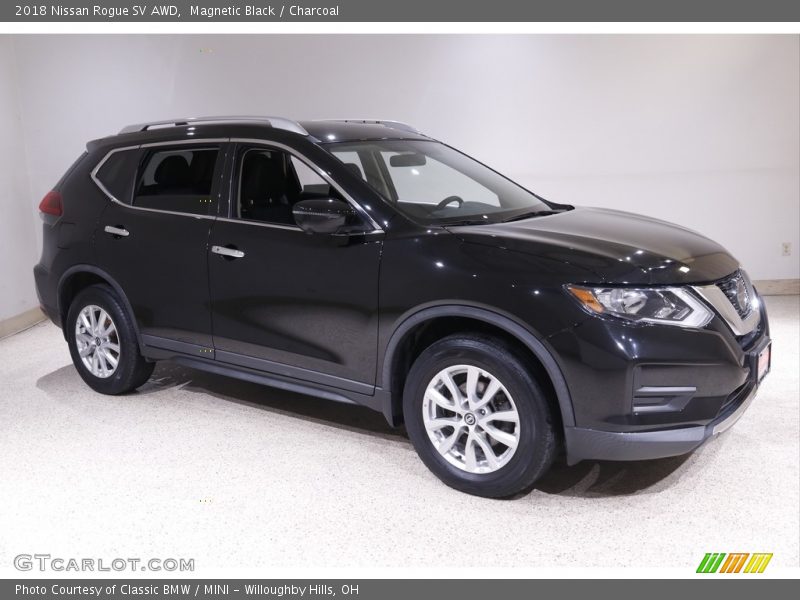 Magnetic Black / Charcoal 2018 Nissan Rogue SV AWD