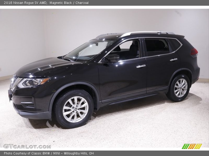 Magnetic Black / Charcoal 2018 Nissan Rogue SV AWD