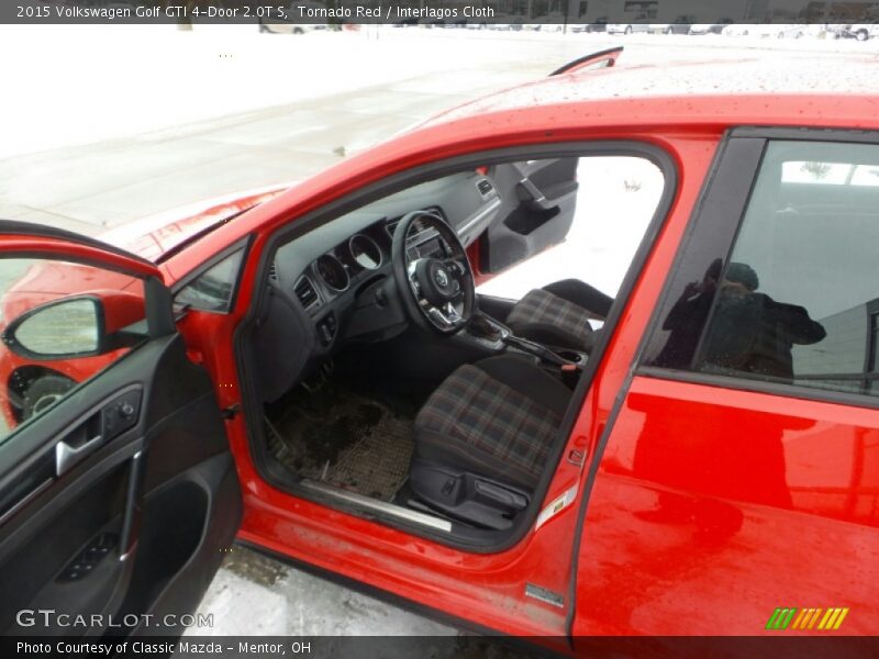 Tornado Red / Interlagos Cloth 2015 Volkswagen Golf GTI 4-Door 2.0T S