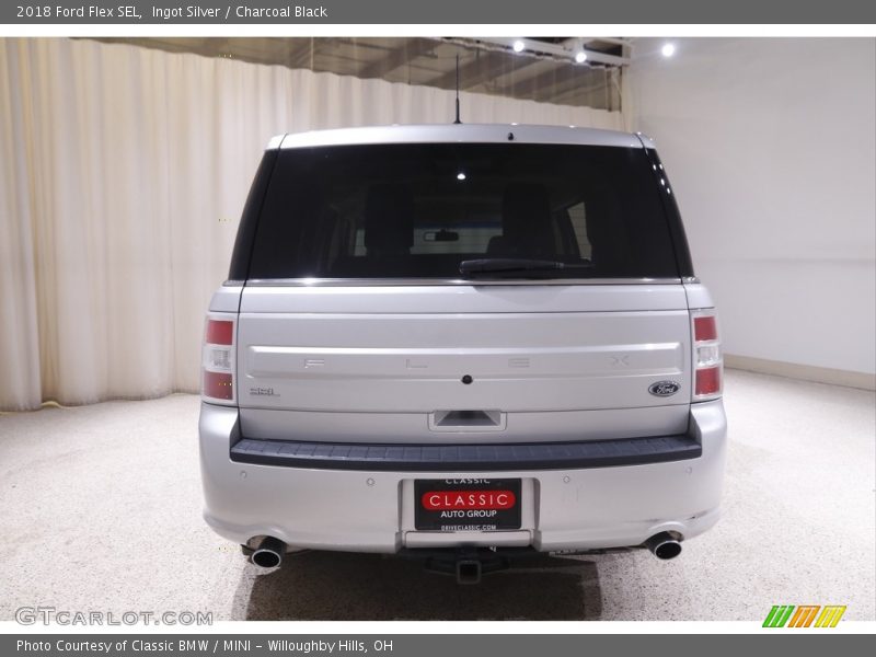 Ingot Silver / Charcoal Black 2018 Ford Flex SEL