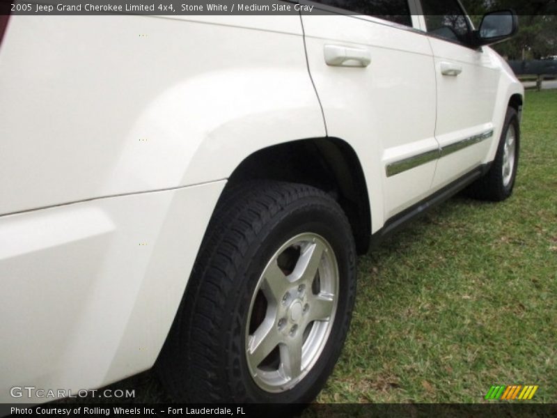 Stone White / Medium Slate Gray 2005 Jeep Grand Cherokee Limited 4x4