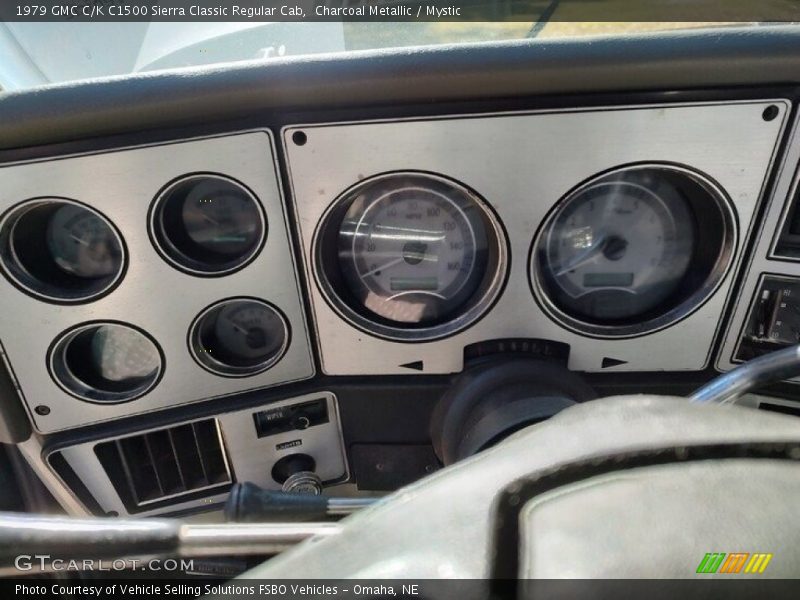  1979 C/K C1500 Sierra Classic Regular Cab C1500 Sierra Classic Regular Cab Gauges