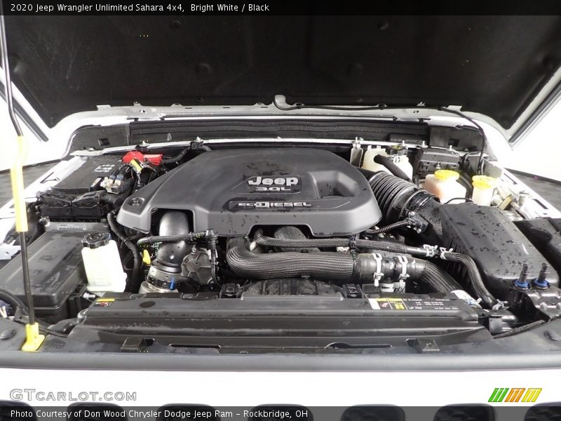 Bright White / Black 2020 Jeep Wrangler Unlimited Sahara 4x4