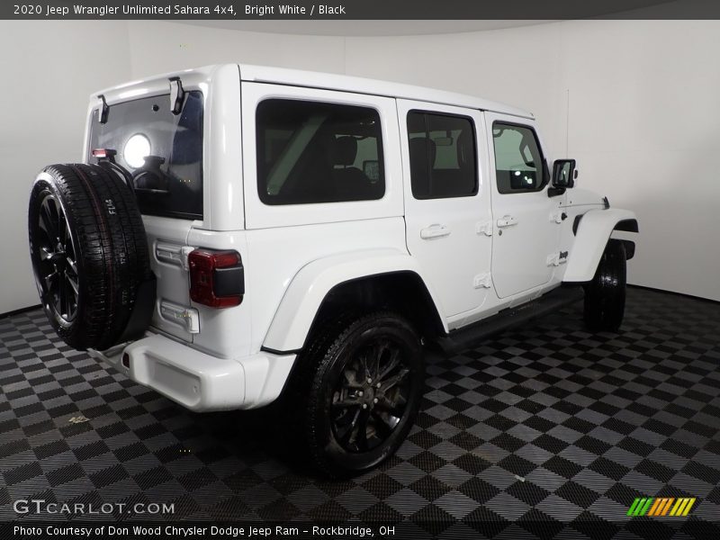 Bright White / Black 2020 Jeep Wrangler Unlimited Sahara 4x4