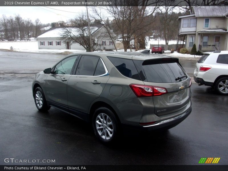 Pepperdust Metallic / Jet Black 2019 Chevrolet Equinox LT AWD