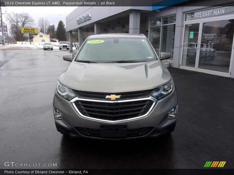 Pepperdust Metallic / Jet Black 2019 Chevrolet Equinox LT AWD