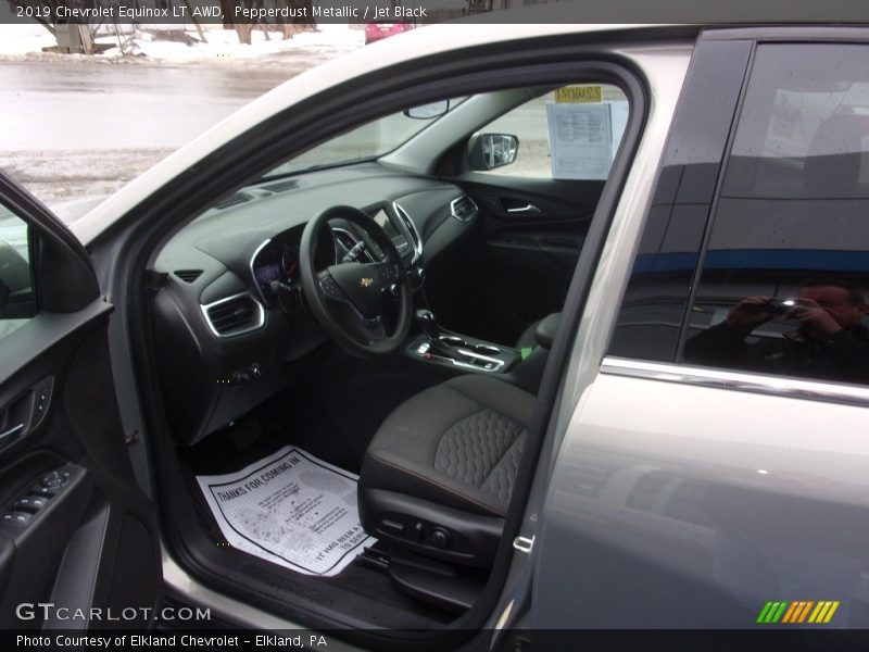 Pepperdust Metallic / Jet Black 2019 Chevrolet Equinox LT AWD