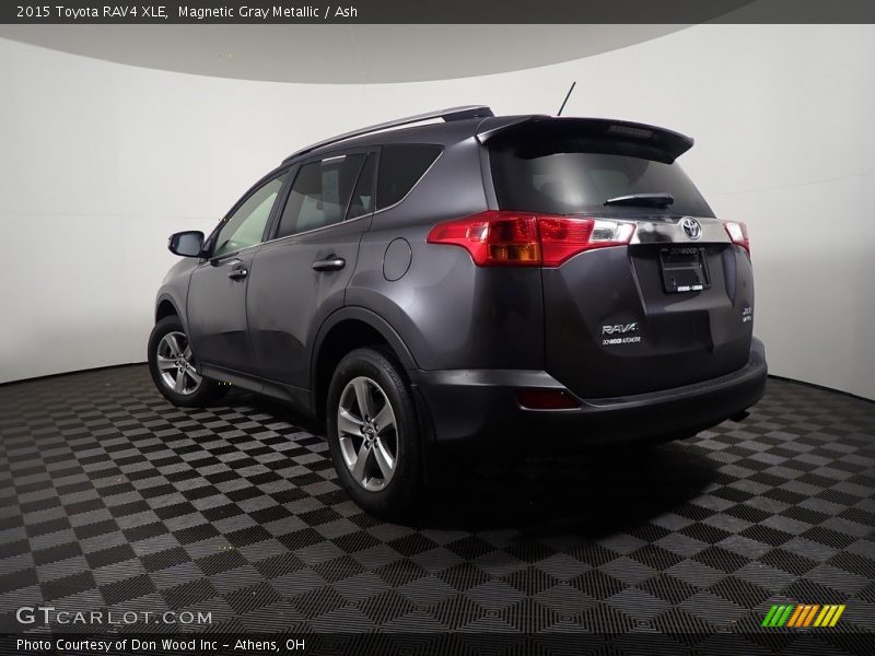 Magnetic Gray Metallic / Ash 2015 Toyota RAV4 XLE
