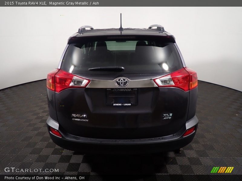 Magnetic Gray Metallic / Ash 2015 Toyota RAV4 XLE