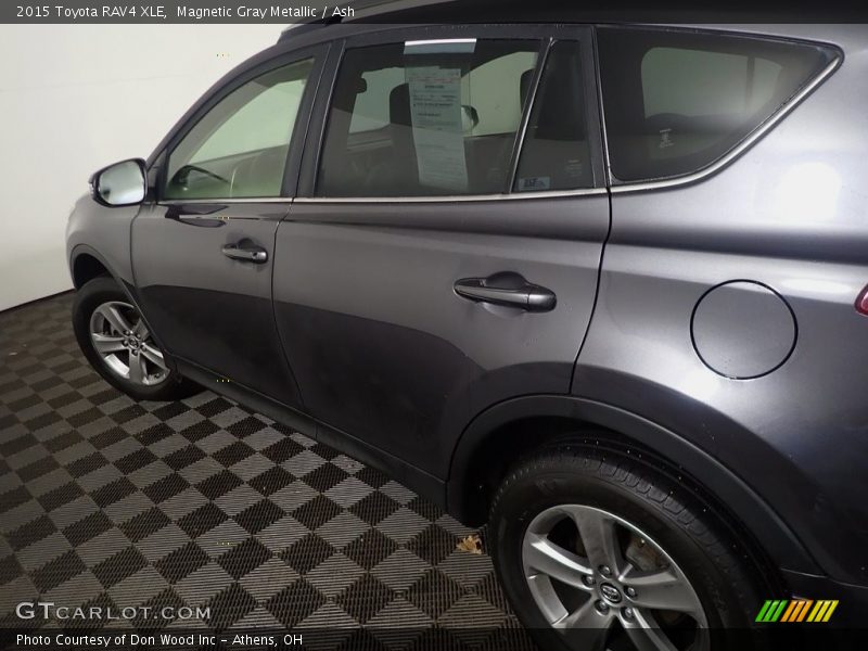 Magnetic Gray Metallic / Ash 2015 Toyota RAV4 XLE