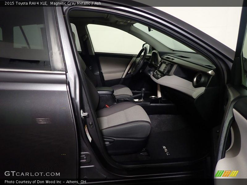 Magnetic Gray Metallic / Ash 2015 Toyota RAV4 XLE