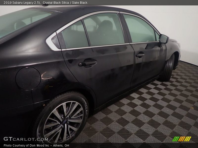 Crystal Black Silica / Slate Black 2019 Subaru Legacy 2.5i