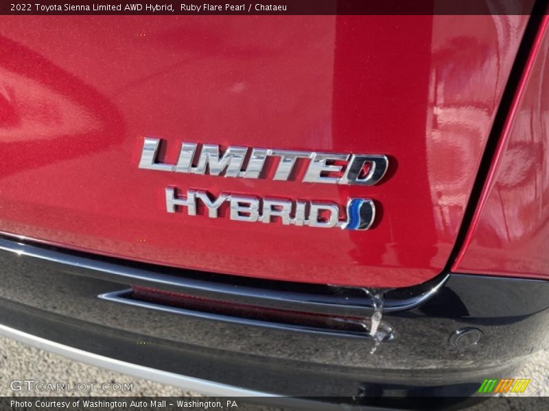  2022 Sienna Limited AWD Hybrid Logo