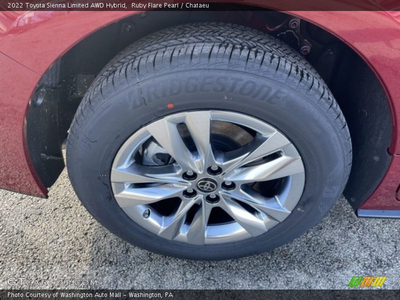 2022 Sienna Limited AWD Hybrid Wheel