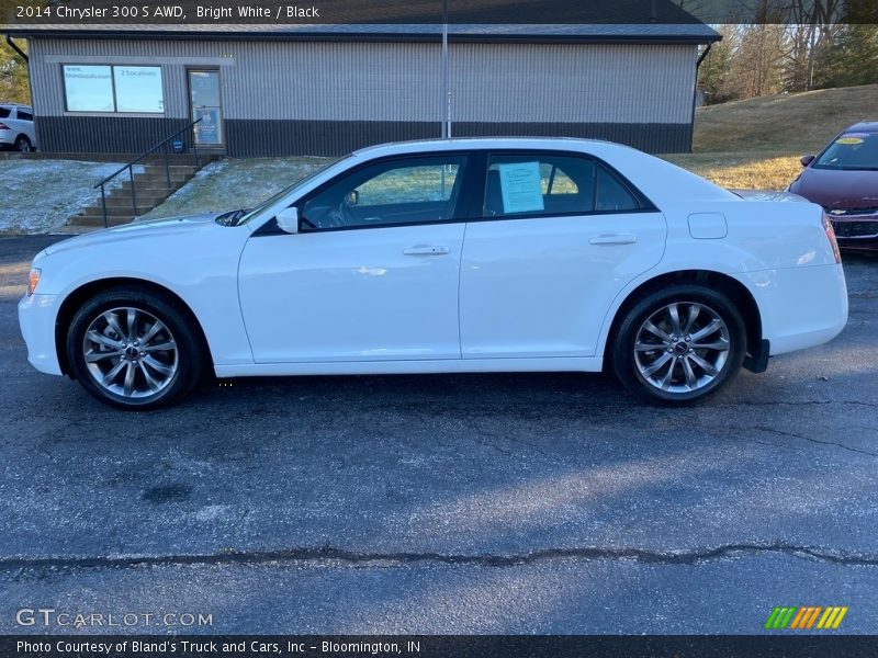  2014 300 S AWD Bright White