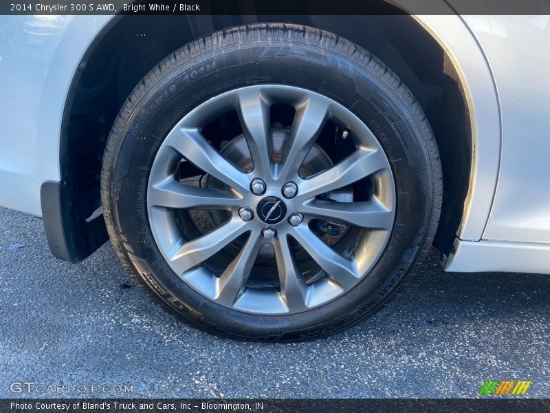  2014 300 S AWD Wheel