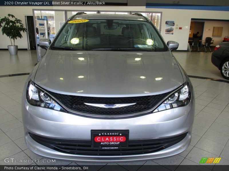 Billet Silver Metallic / Alloy/Black 2020 Chrysler Voyager LXi