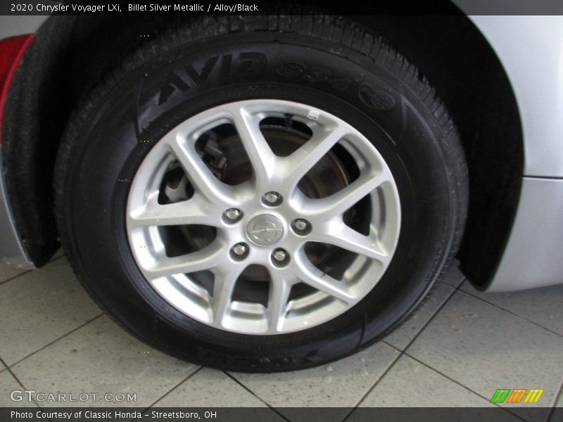 Billet Silver Metallic / Alloy/Black 2020 Chrysler Voyager LXi