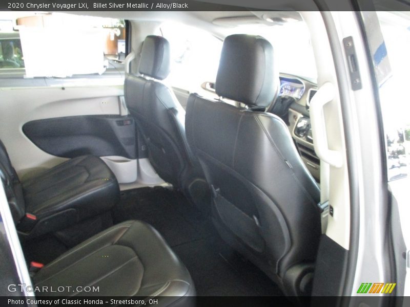 Billet Silver Metallic / Alloy/Black 2020 Chrysler Voyager LXi