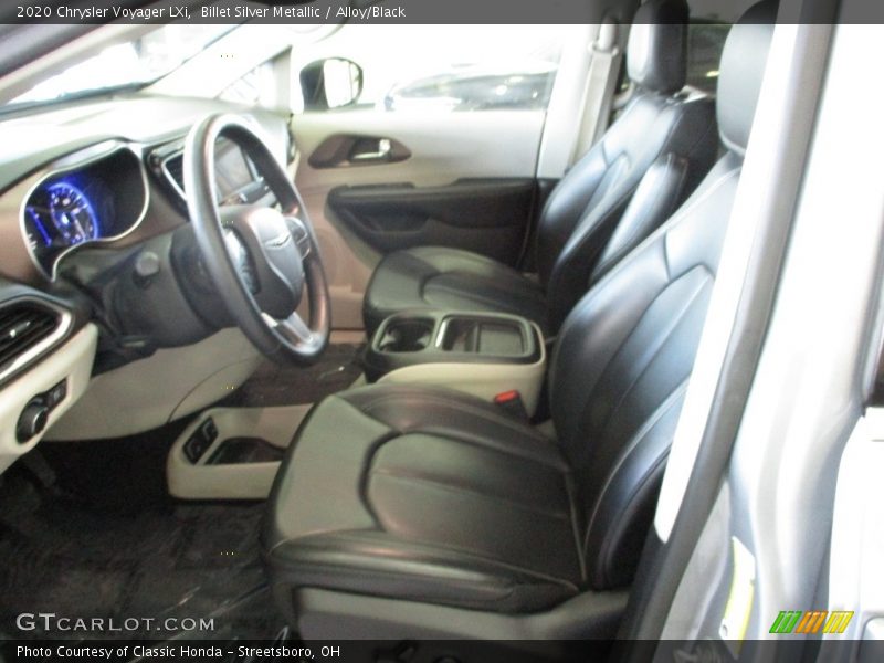 Billet Silver Metallic / Alloy/Black 2020 Chrysler Voyager LXi
