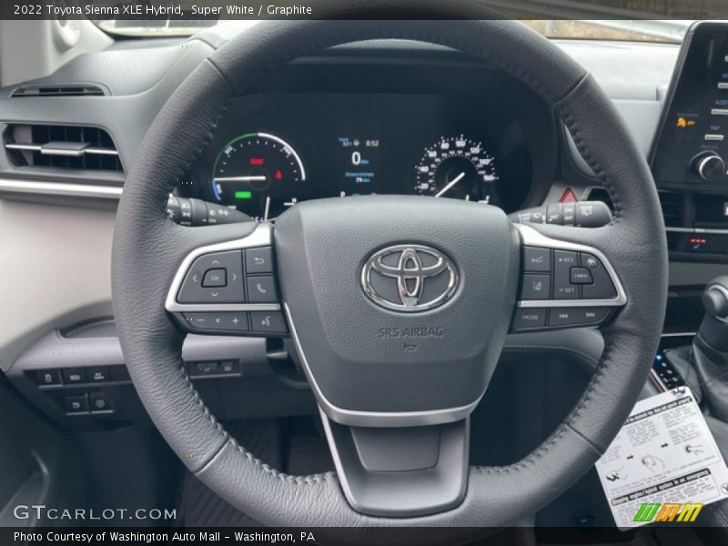 Super White / Graphite 2022 Toyota Sienna XLE Hybrid