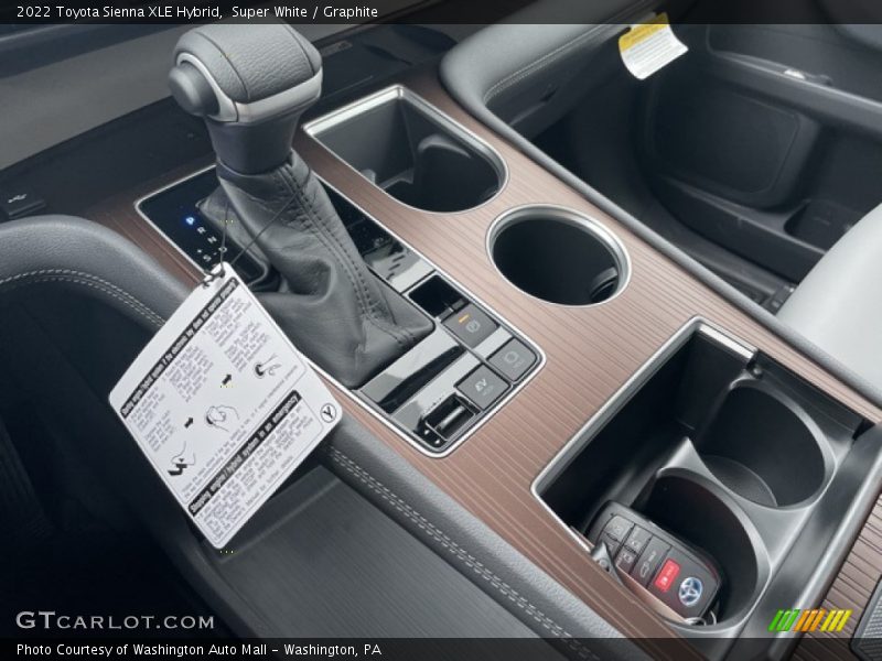 Super White / Graphite 2022 Toyota Sienna XLE Hybrid