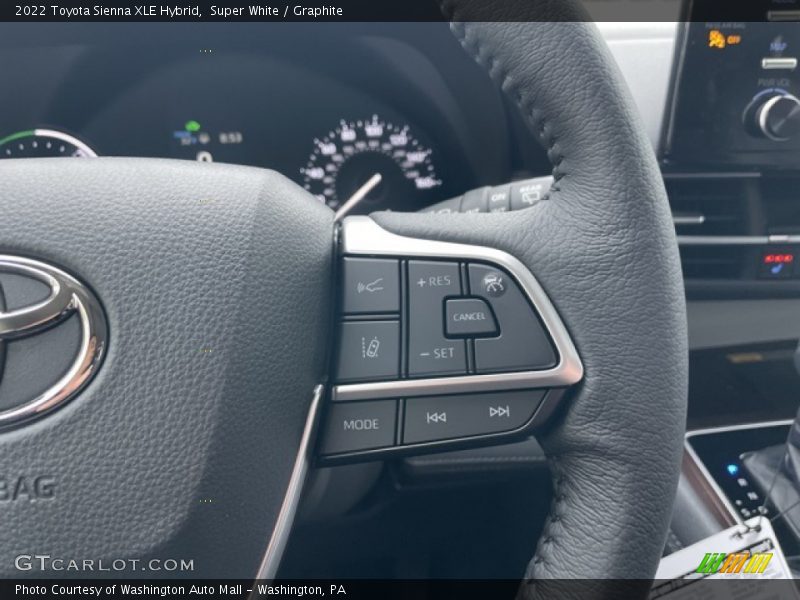 Super White / Graphite 2022 Toyota Sienna XLE Hybrid
