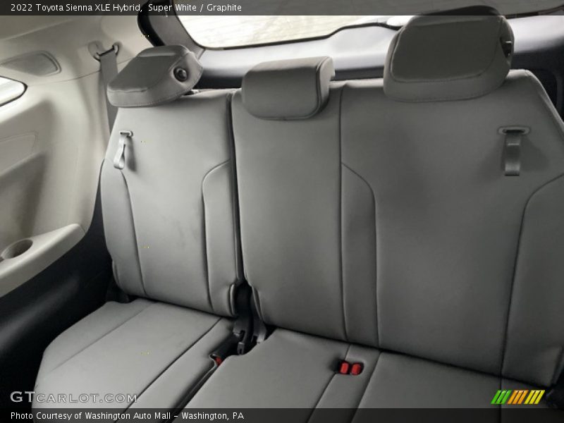Super White / Graphite 2022 Toyota Sienna XLE Hybrid