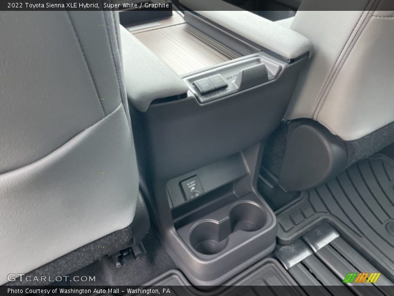 Super White / Graphite 2022 Toyota Sienna XLE Hybrid