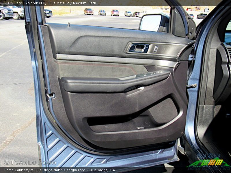 Blue Metallic / Medium Black 2019 Ford Explorer XLT