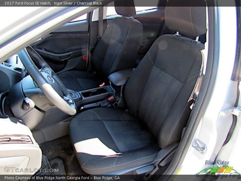 Ingot Silver / Charcoal Black 2017 Ford Focus SE Hatch