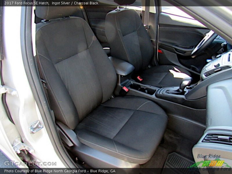Ingot Silver / Charcoal Black 2017 Ford Focus SE Hatch