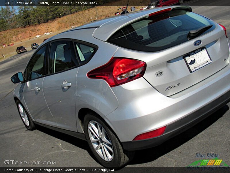 Ingot Silver / Charcoal Black 2017 Ford Focus SE Hatch