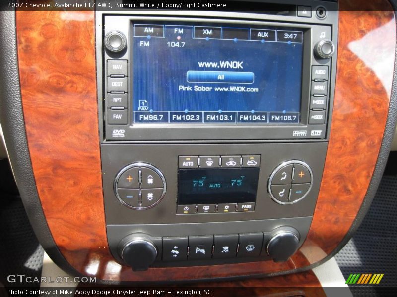 Summit White / Ebony/Light Cashmere 2007 Chevrolet Avalanche LTZ 4WD