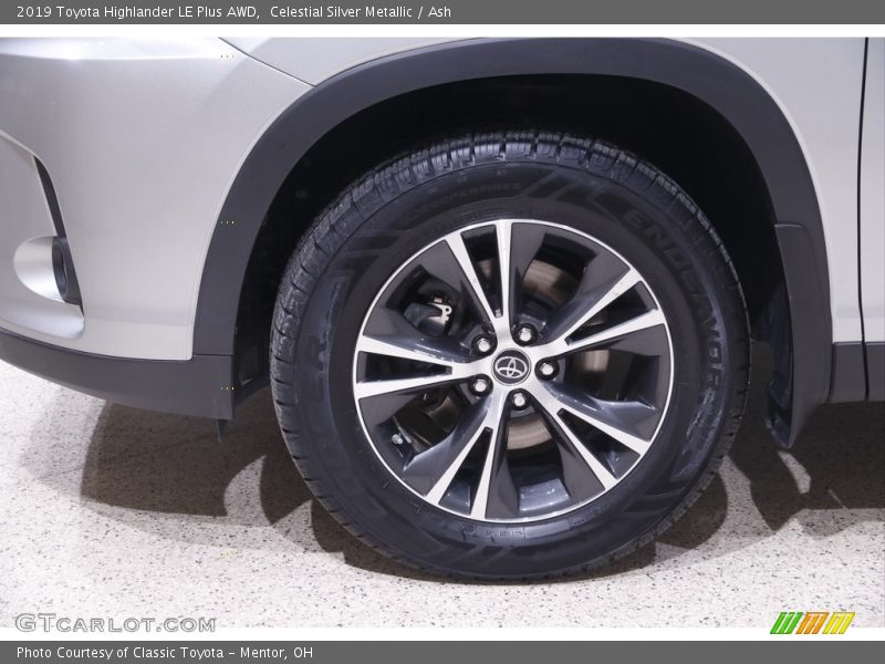 Celestial Silver Metallic / Ash 2019 Toyota Highlander LE Plus AWD