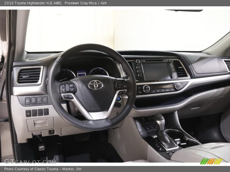 Predawn Gray Mica / Ash 2019 Toyota Highlander XLE AWD