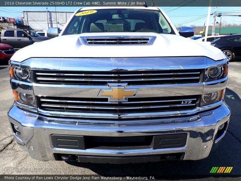 Summit White / Jet Black 2019 Chevrolet Silverado 2500HD LTZ Crew Cab 4WD