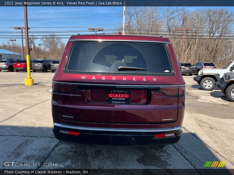 Velvet Red Pearl / Sea Salt/Black 2022 Jeep Wagoneer Series III 4x4