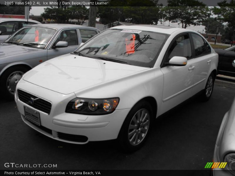 Ice White / Dark Beige/Quartz Leather 2005 Volvo S40 2.4i