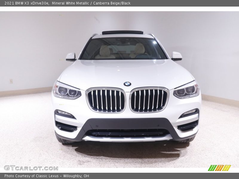 Mineral White Metallic / Canberra Beige/Black 2021 BMW X3 xDrive30e