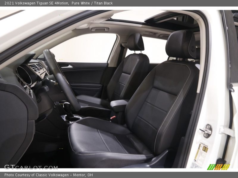 Pure White / Titan Black 2021 Volkswagen Tiguan SE 4Motion