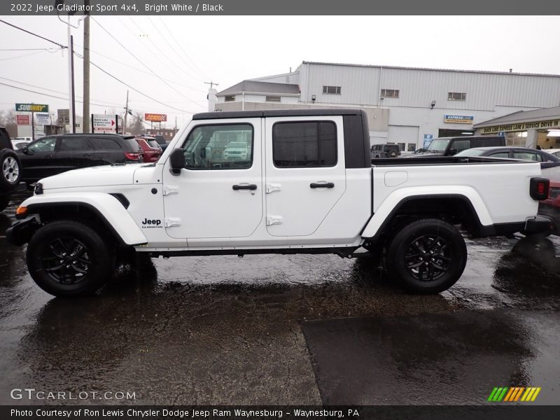 Bright White / Black 2022 Jeep Gladiator Sport 4x4