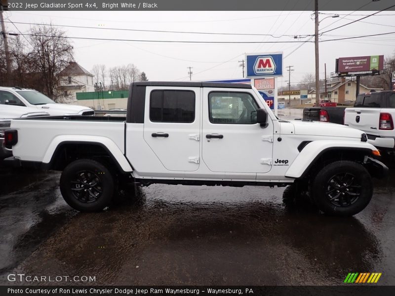 Bright White / Black 2022 Jeep Gladiator Sport 4x4