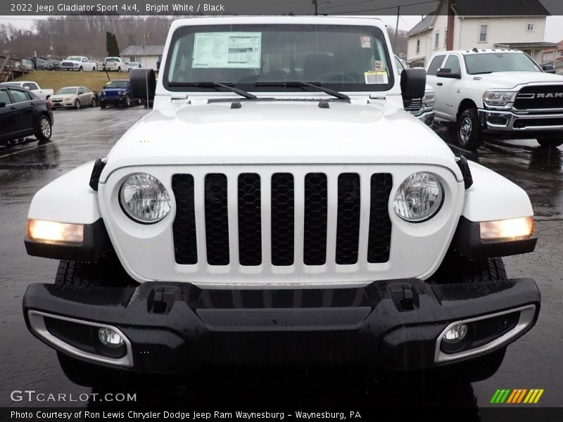Bright White / Black 2022 Jeep Gladiator Sport 4x4