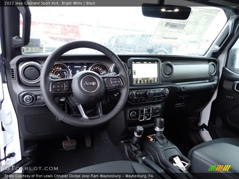 Bright White / Black 2022 Jeep Gladiator Sport 4x4