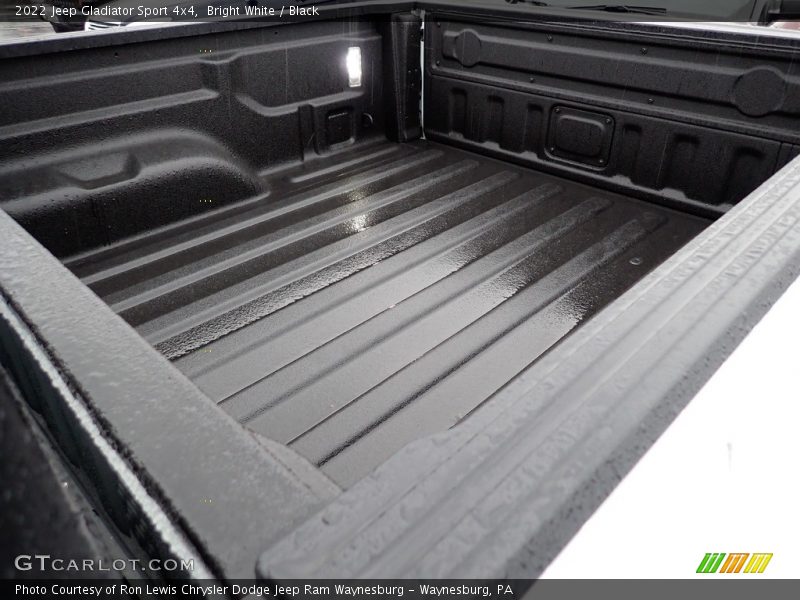 Bright White / Black 2022 Jeep Gladiator Sport 4x4