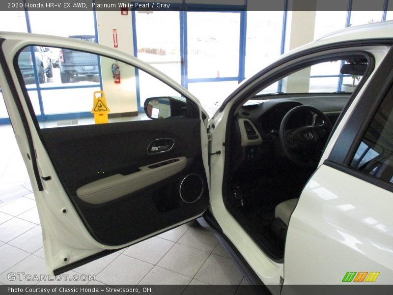 Platinum White Pearl / Gray 2020 Honda HR-V EX AWD