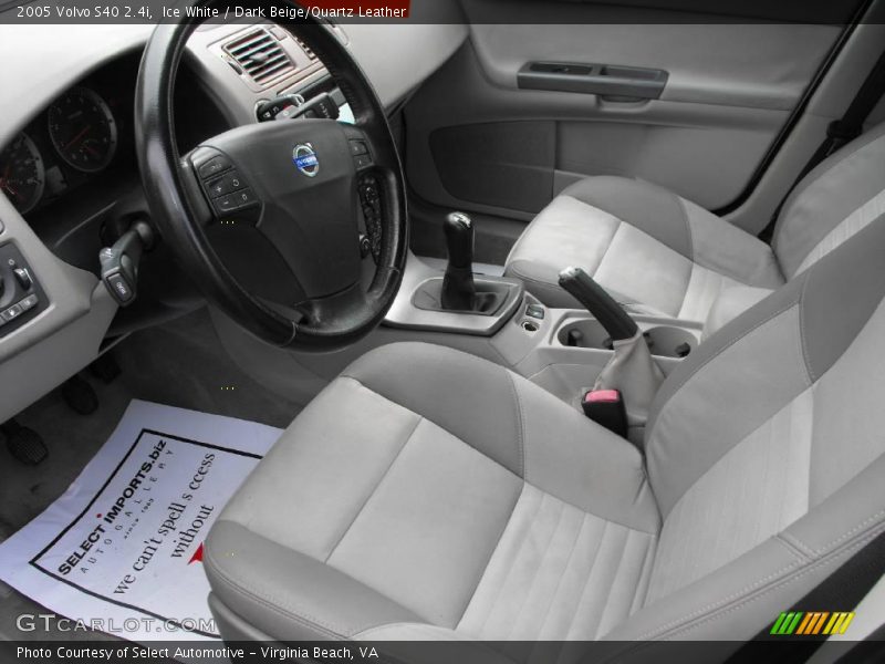 Ice White / Dark Beige/Quartz Leather 2005 Volvo S40 2.4i