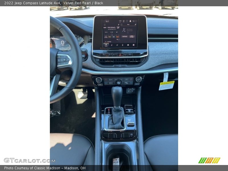 Velvet Red Pearl / Black 2022 Jeep Compass Latitude 4x4