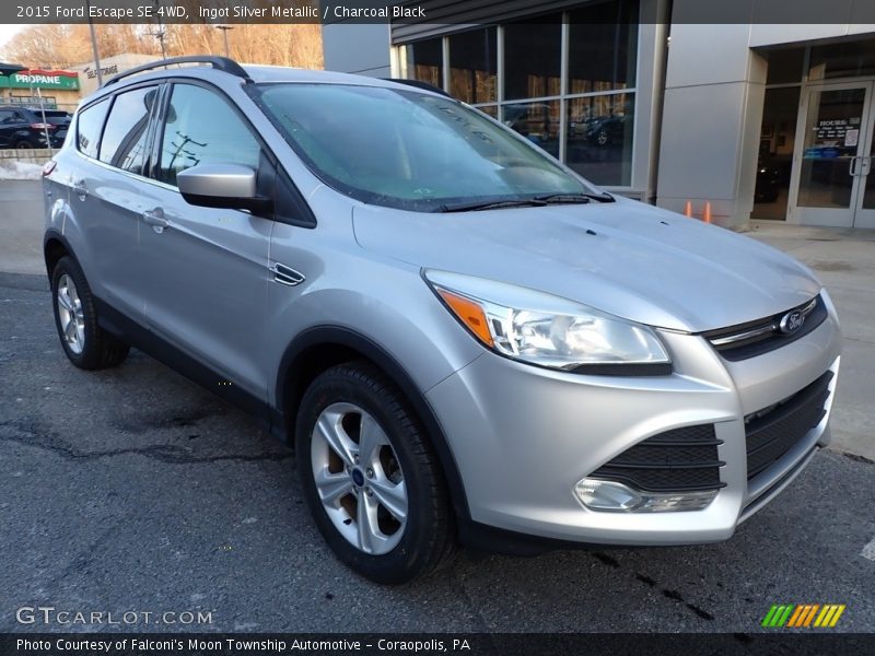 Ingot Silver Metallic / Charcoal Black 2015 Ford Escape SE 4WD